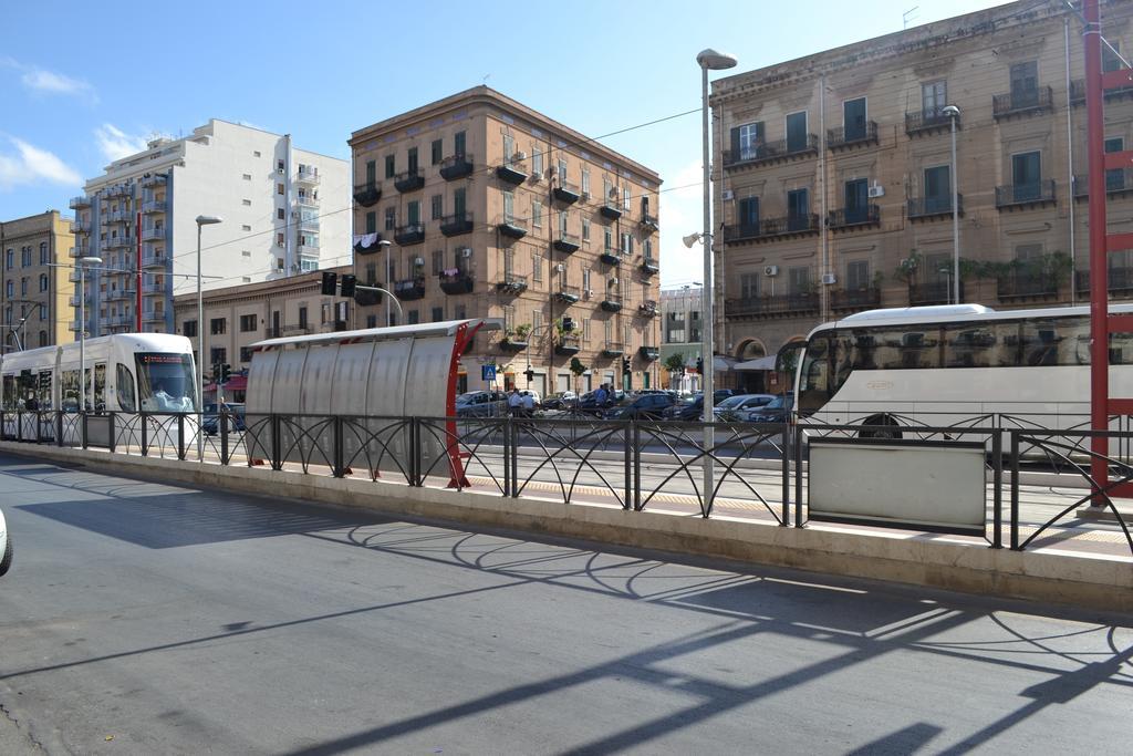 A Tre Passi Dal Centro Otel Palermo Dış mekan fotoğraf